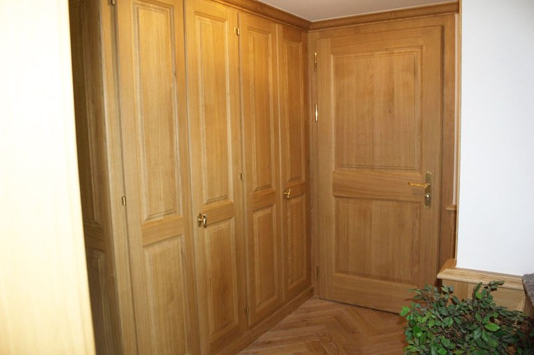 Armoire bois chêne massif