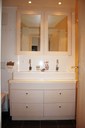 Meuble salle de bain en sapin brossé blanchi 